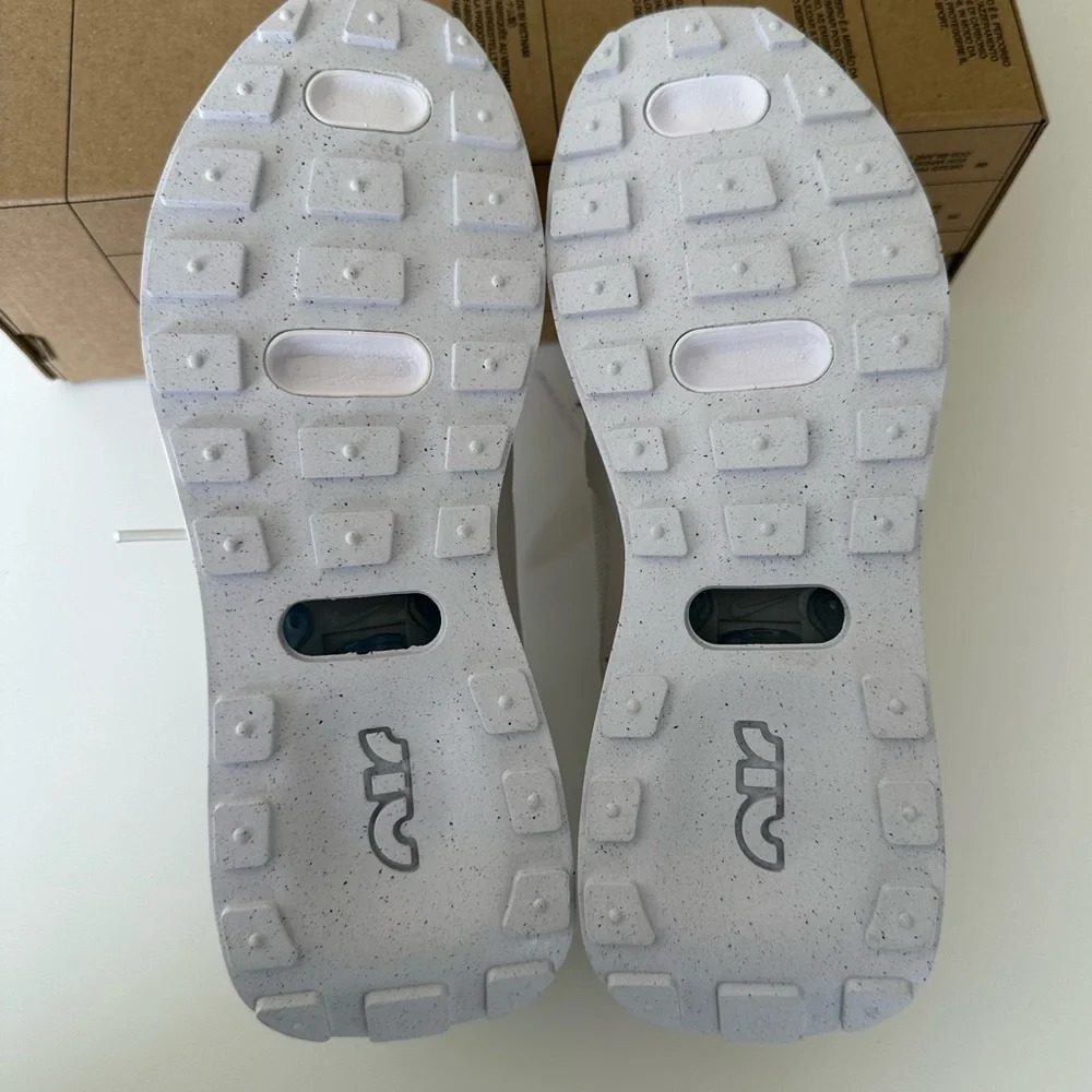 Nike Air Max Pre Day White Size 7 NEW IN BOX - Picture 9 of 10